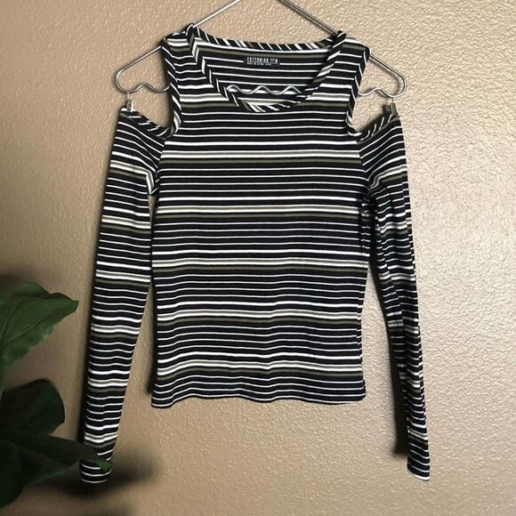 Cotton On Cold Shoulder Striped Long Sleeve - Picture 1 of 3